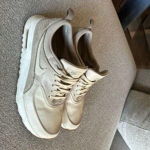 Nike Air Max Thea premium size US 8.5 EU 40 good condition oatmeal sail khaki